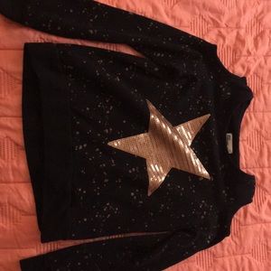 Selling a long sleeve shoulder cut shirt